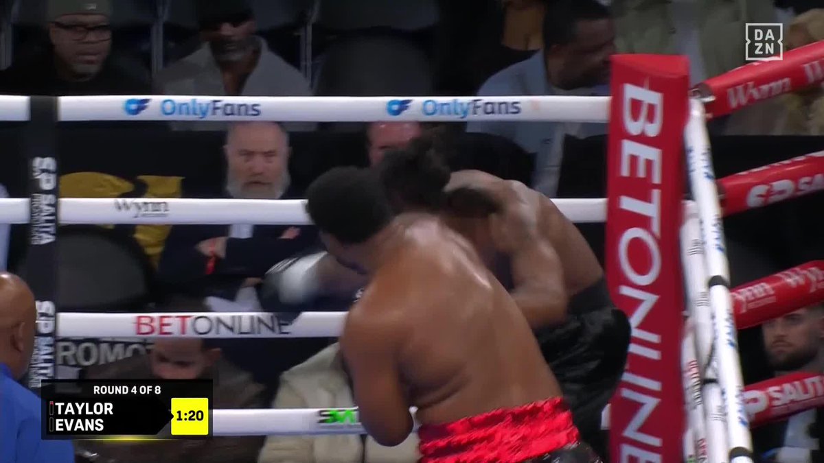BIG KNOCKDOWN AND THE REF GOES DOWN AFTER 🤯 #ShieldsCrewsDezurn2 | Live NOW on DAZN ▪️