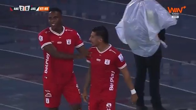 👹⚽🔥¡Golazo de Yeison Guzmán que marca el segundo gol de América ante Jaguares! #LALIGAxWIN