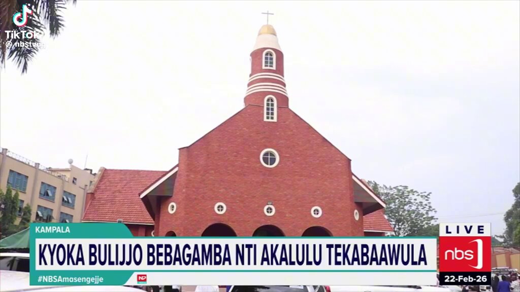 Reverends start fighting in Katwe Martyrs church over church elections, they accuse each other over election rigging.