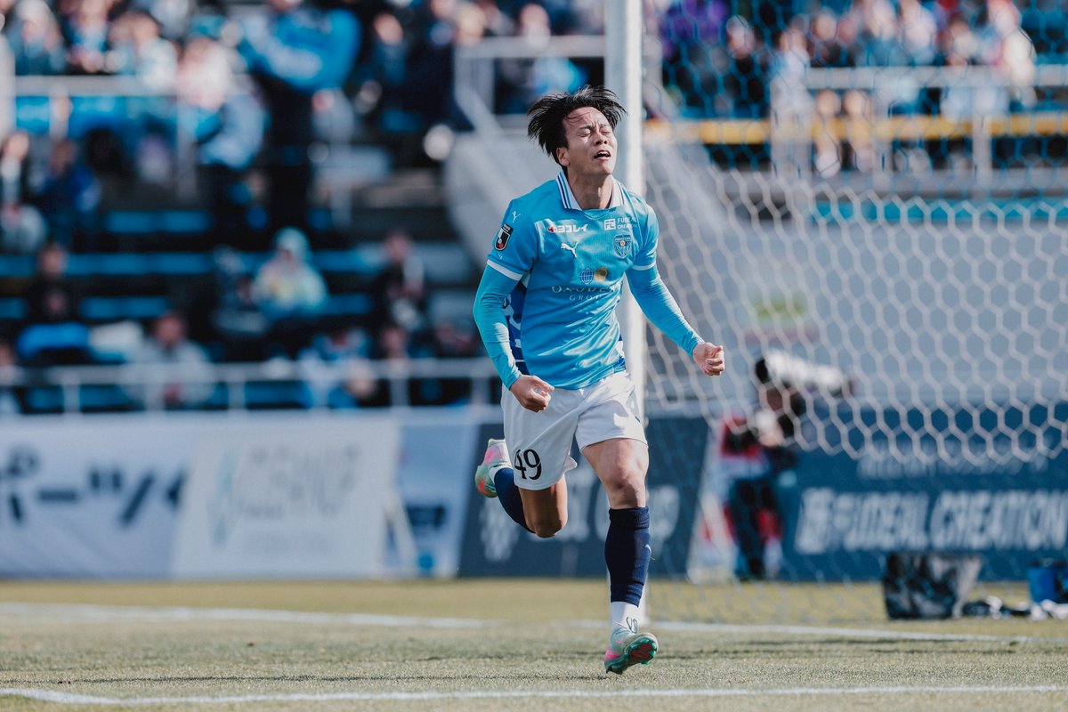 衝撃のヘディング4ゴールを1本でお届け🎥 #駒沢直哉 選手は一気に得点ランキング1位タイに躍り出ました❤️‍🔥 #yokohamafc #横浜FC栃木C