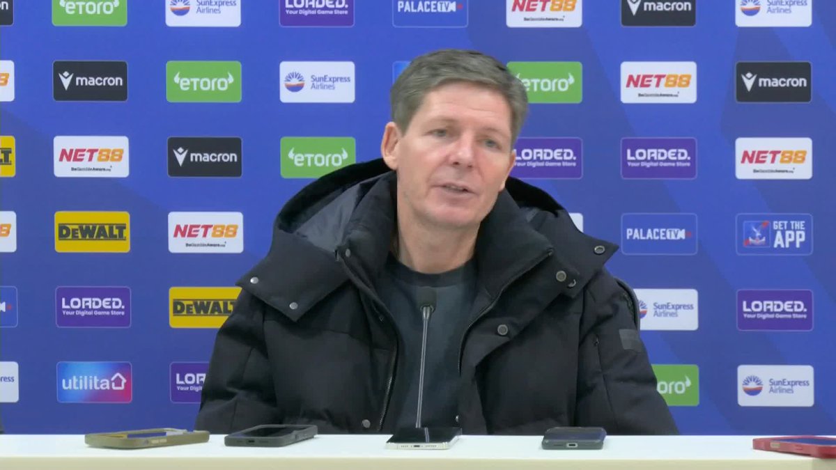 "I will always say what I think, I never disrespected anyone" ๐ Oliver Glasner reacts to the Crystal Palace fans unveiling a banner stating that 'Glasner is finished', following on from the Palace boss calling for supporters to be 'humble' ๐ฆ