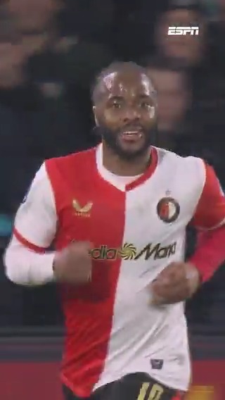 Dit was het debuut van Raheem Sterling bij Feyenoord🎥