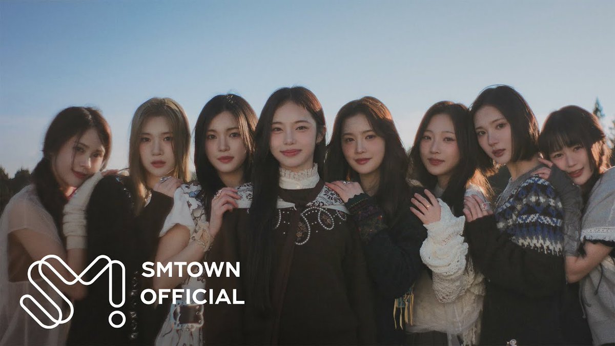 1 year ago today, Hearts2Hearts debuted with ‘The Chase’