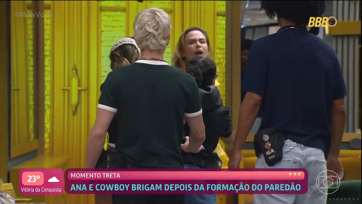 Ana Paula e Cowboy tretaram depois da formação do Paredão, hein!!! 🔥 no #MaisVocê conferimos um pouquinho do que rolou nesse babado 👀💥 #BBB26 #RedeBBB