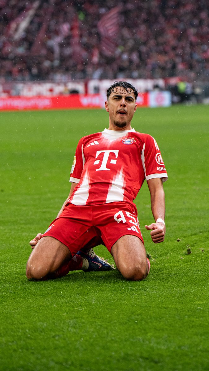 Und das ist Pavlos linker Fuß. 😮‍💨🎯