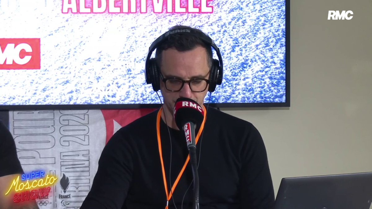 đïž Emilien Jacquelin : "Pantani est un idole d'enfance qui m'a donnĂ© ce goĂ»t pour le panache et l'audace pendant les courses. J'avais envie de lui rendre hommage avec la boucle d'oreille. J'ai fait du vĂ©lo jusqu'Ă mes 16 ans et j'ai toujours rĂȘvĂ© du maillot jaune."