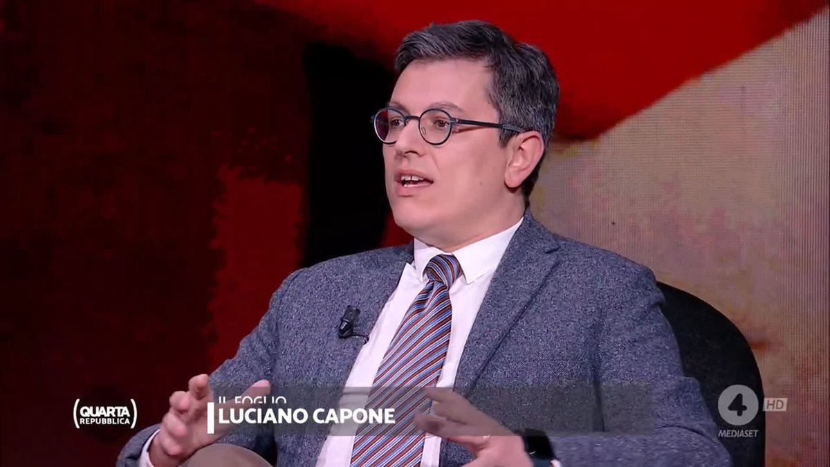 "Il metodo è che viene continuamente ripetuta la minaccia dell'arresto a una persona che non è indagata." #Capone #quartarepubblica