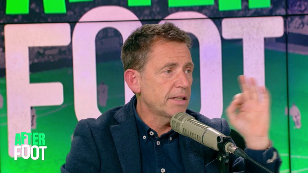 🚨 Daniel Riolo lance un pari : "sack race" terminée ! 👀 "Ça ne bougera plus jusqu'à la fin de la saison, Gilli était le dernier"