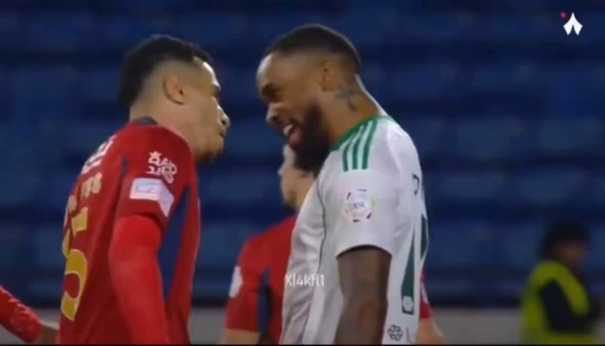 وين وين وين وين عايشين….!!! الأنثين إيقاف والله أعلم #ضمك_الإهلي