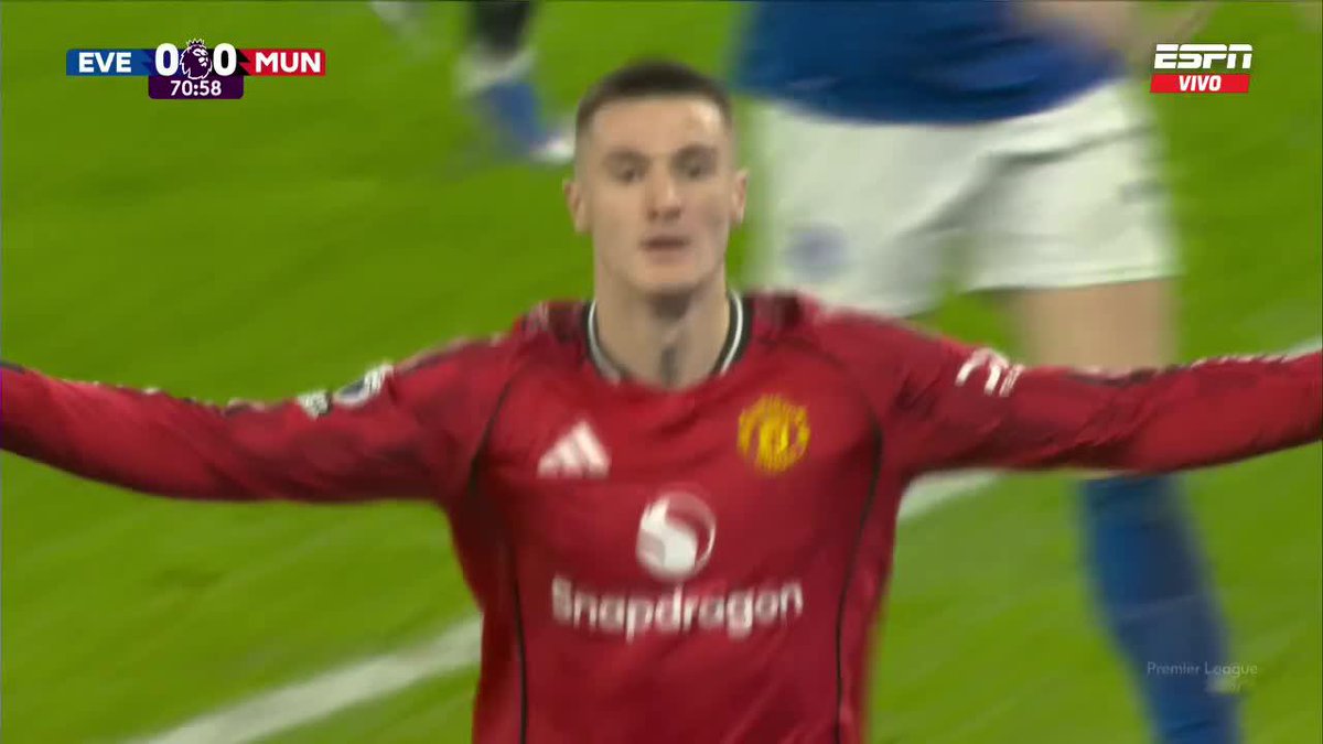 Pero mirá cómo grita el gol Sesko!!! Basta de esa pavada de hacer festejitos de mierda de Tik Tok. QUÉ VIVA EL FÚTBOL!