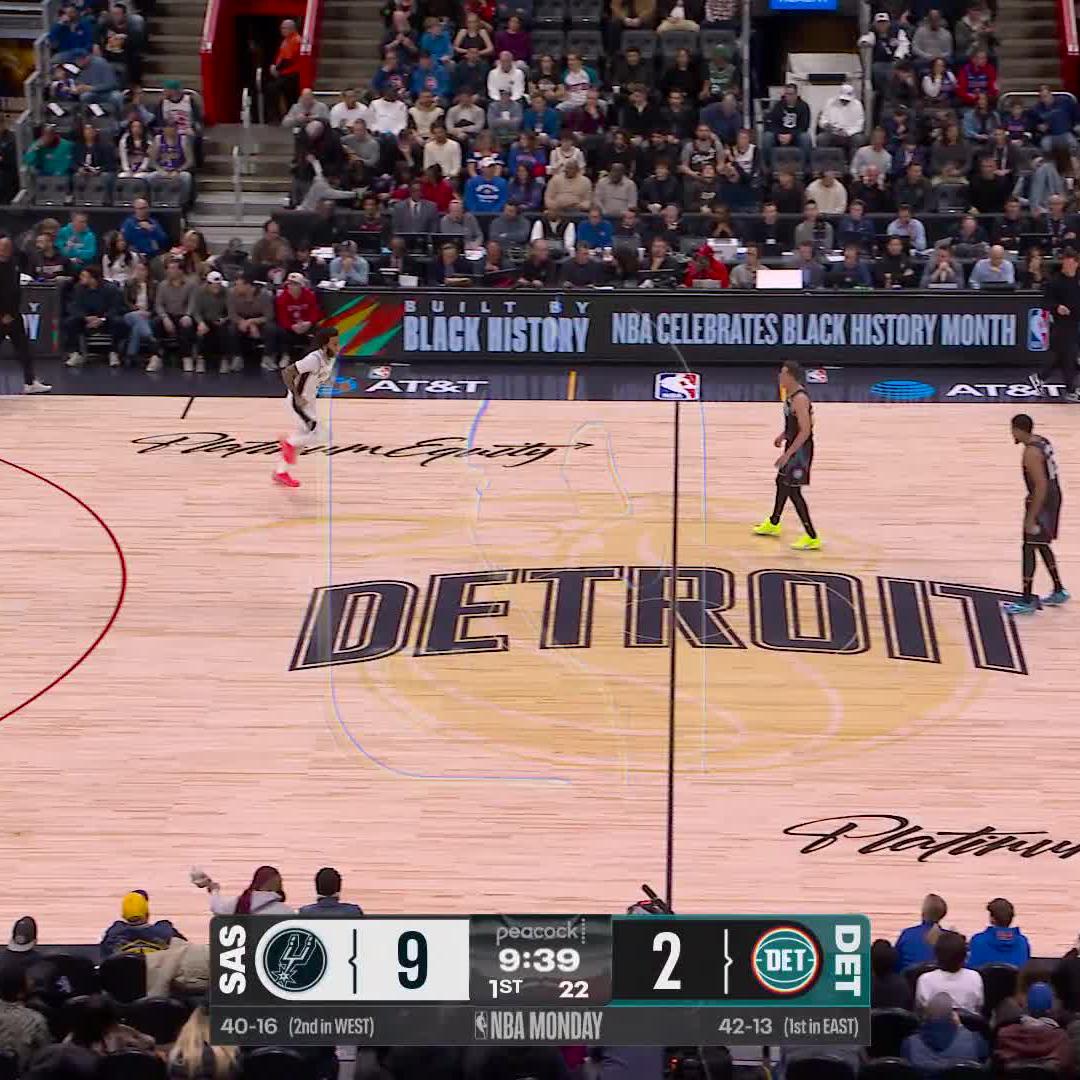 THERE HE GOES 👽 📺 Peacock