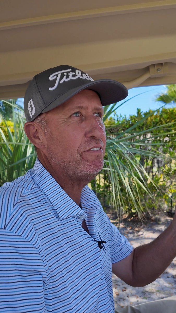 Bones is a national treasure. From caddie to analyst, Bones brought it all when he surprised members at a #TeamTitleist event.