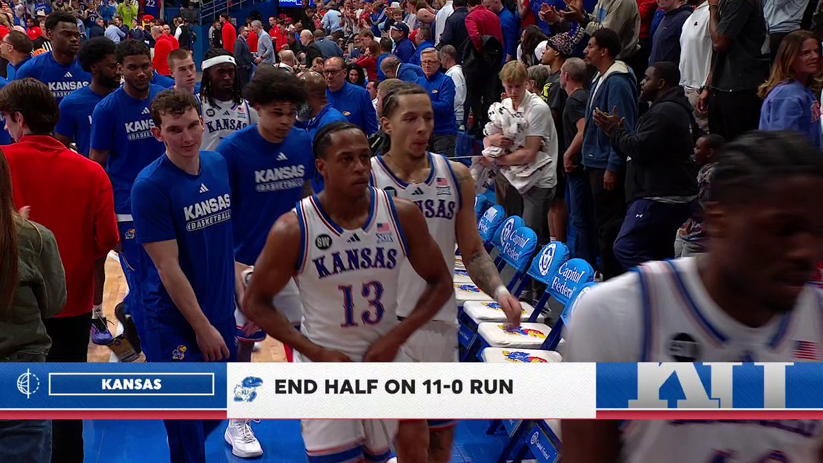 Darryn Peterson with ease 🔥 No. 14 Kansas ends the half on an 11-0 run against No. 5 Houston 👀