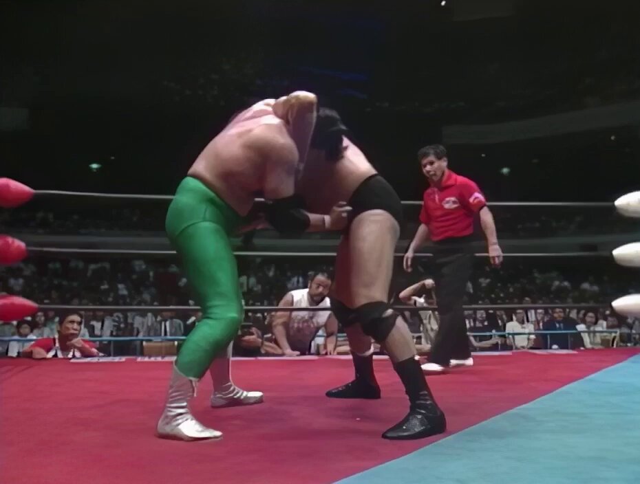 全日本プロレス‼️ジャンボ鶴田🆚三沢光晴‼️3カウント✨リングのマット音がプロレス史上いい音が鳴り響いた瞬間‼️時代の幕開けと共に…。歴史的瞬間📕 #ajpw #全日本プロレス #ジャンボ鶴田 #三沢光晴 #noah_ghc #プロレス