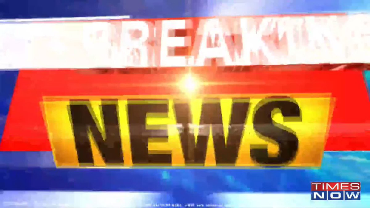 BREAKING || Full Emergency at Delhi Airport - SpiceJet flight SG121 turns back mid-air due to suspected engine failure shortly after takeoff. - Emergency protocols have been activated at the airport. Esha Mishra shaes more details with Aakanksha Khajuria Kapoor.