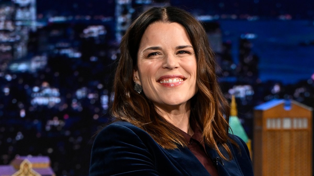 Neve Campbell shares the three rules to surviving a horror movie 👀 #FallonTonight