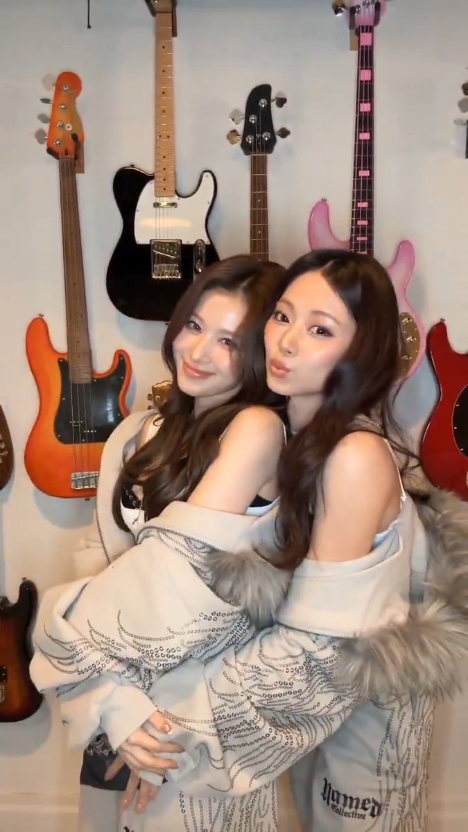 아웅다웅 🐹❣️🦌 #TWICE #트와이스 #SANA #사나 #TZUYU #쯔위