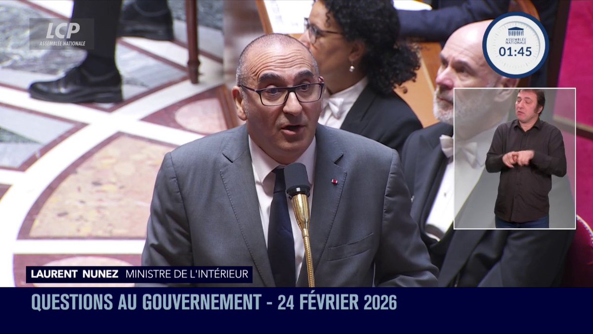 Le ministre de l'intérieur qualifie Némésis de "groupuscule de la mouvance identitaire", "susceptible de faire l'objet d'une procédure de dissolution"