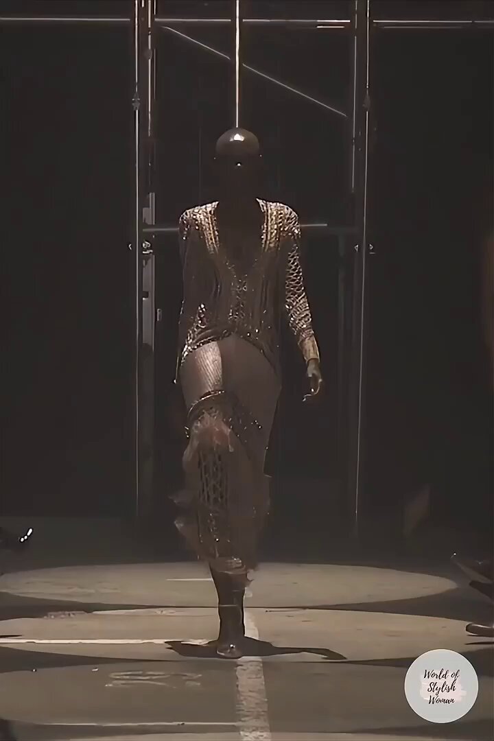 ☆Julien Macdonald Spring Summer Ready-to-Wear Collection 2018