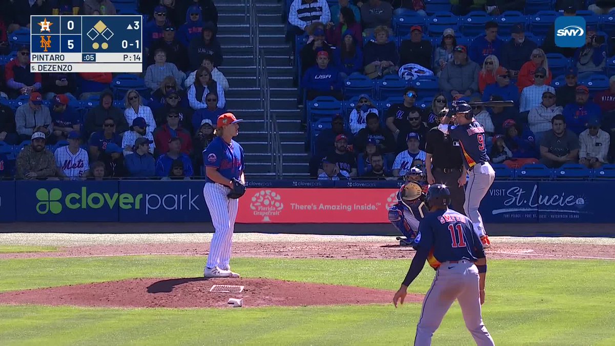 Third baseman Bo Bichette makes a barehanded play!