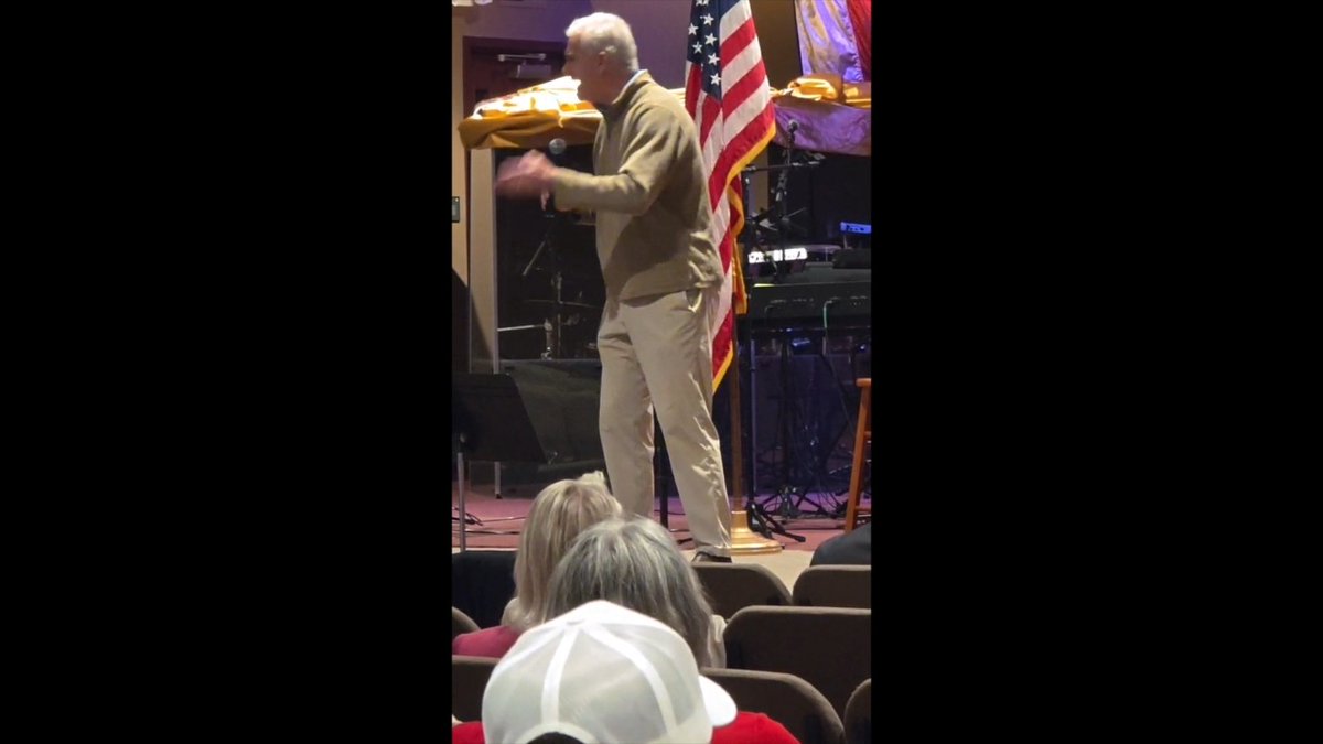 GOP Rep. Tom Emmer delivers bizarre standup routine: "Somebody, uh, saw AOC standing at an ice machine outside a convenience store because she thought she was protesting ICE."