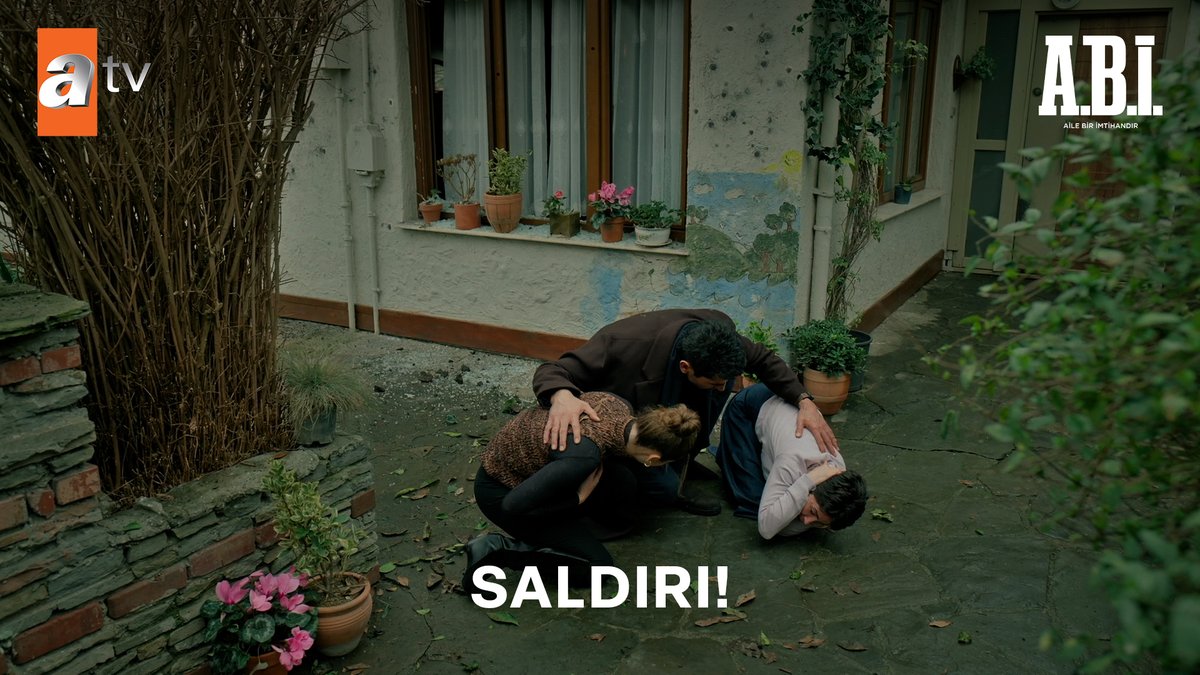 “İyi misiniz?” Eve silahlı saldırı! #AbiDizisi atv