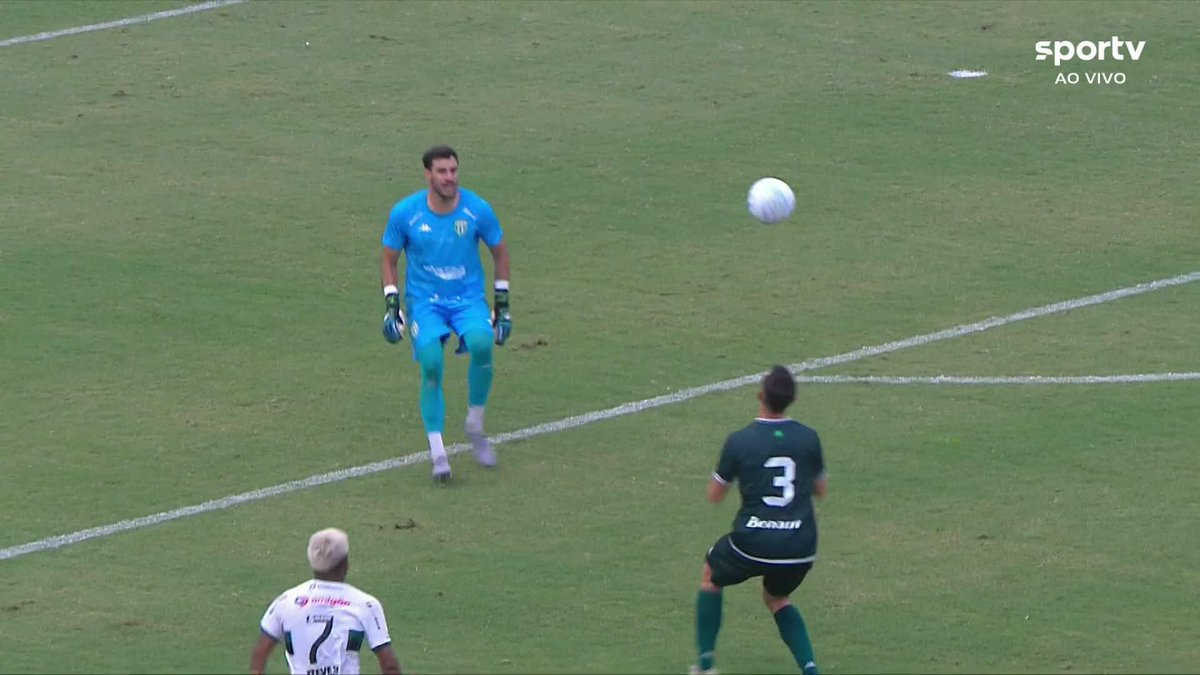 Mais cedo, a zaga do Boavista fez isso aí e o Maringá marcou o 2º gol na partida. No final, o Maringá conseguiu a classificação por 3x2 e avançou para a próxima fase. 🎥 ge
