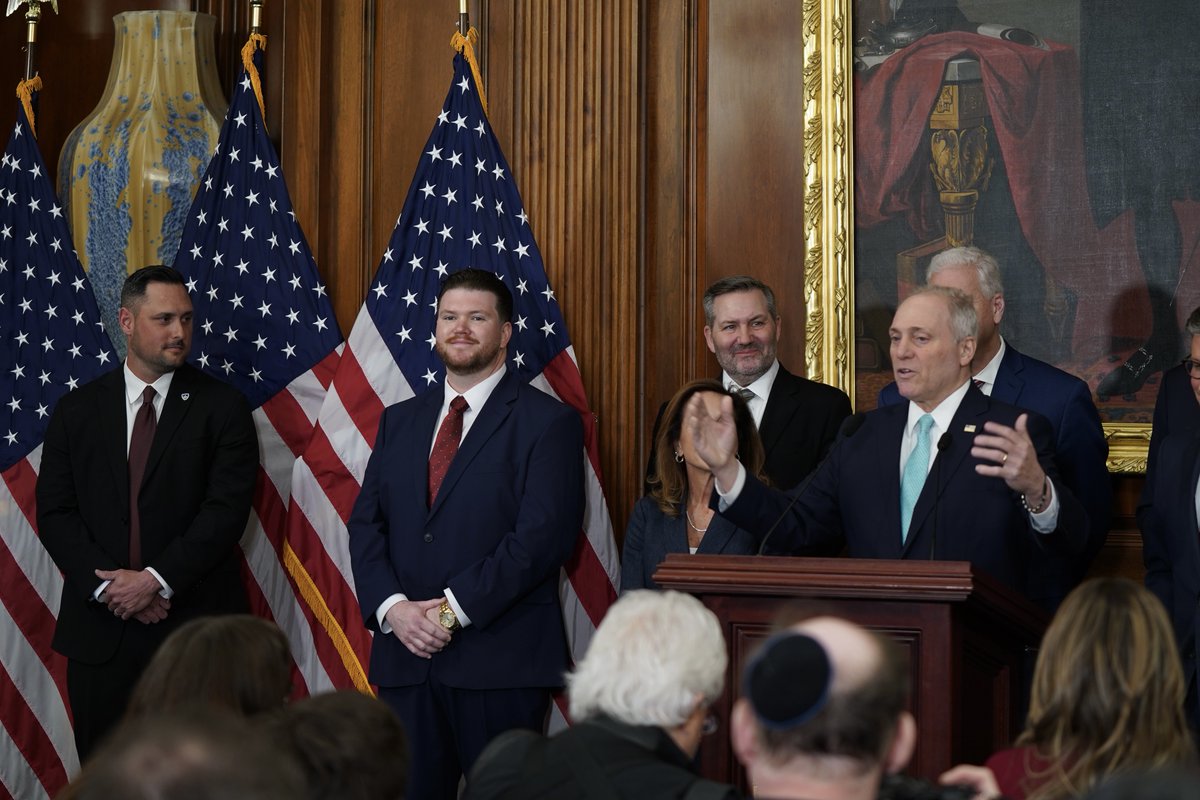 Honored to welcome 2 great Louisianans to the State of the Union tonight: Heath Sykes of Drago’s in New Orleans and Sgt. Anthony Buttone of Jefferson Parish. Heath is a hardworking server who now keeps more of his tips. Anthony is a law enforcement officer who now keeps more of his overtime pay. Real Americans benefitting from real relief delivered by Republican leadership.