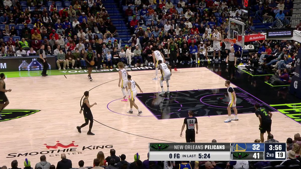 oh don't mind me, just watching Zion's casual 3 😮💨