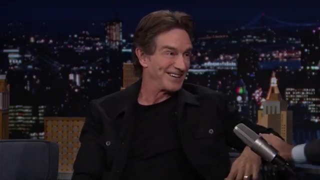 .Jeff Probst announces that he will be competing on Season 50 of SURVIVOR 😱 #Survivor #FallonTonight