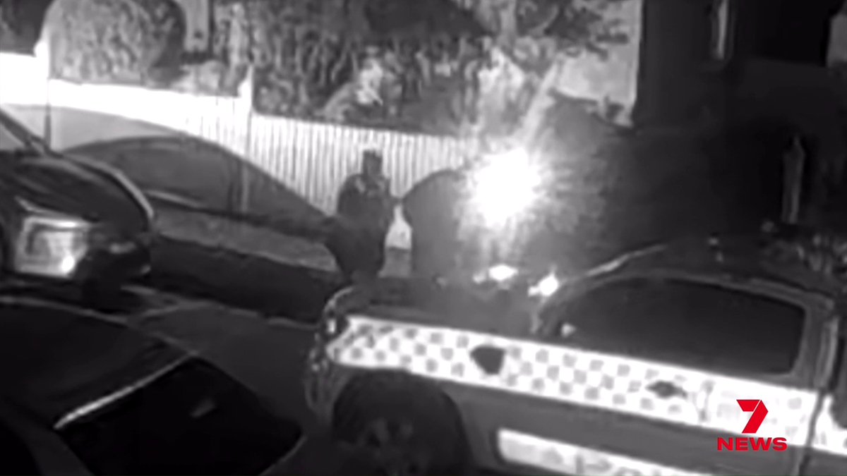 A Melbourne father has been carjacked at knifepoint while waiting to pick up his daughter from a private school in Kew. Two thugs forced him out of his Mercedes, but their plan quickly came unstuck when they could not start the car, triggering a four-hour standoff with police. Jordan Quinn