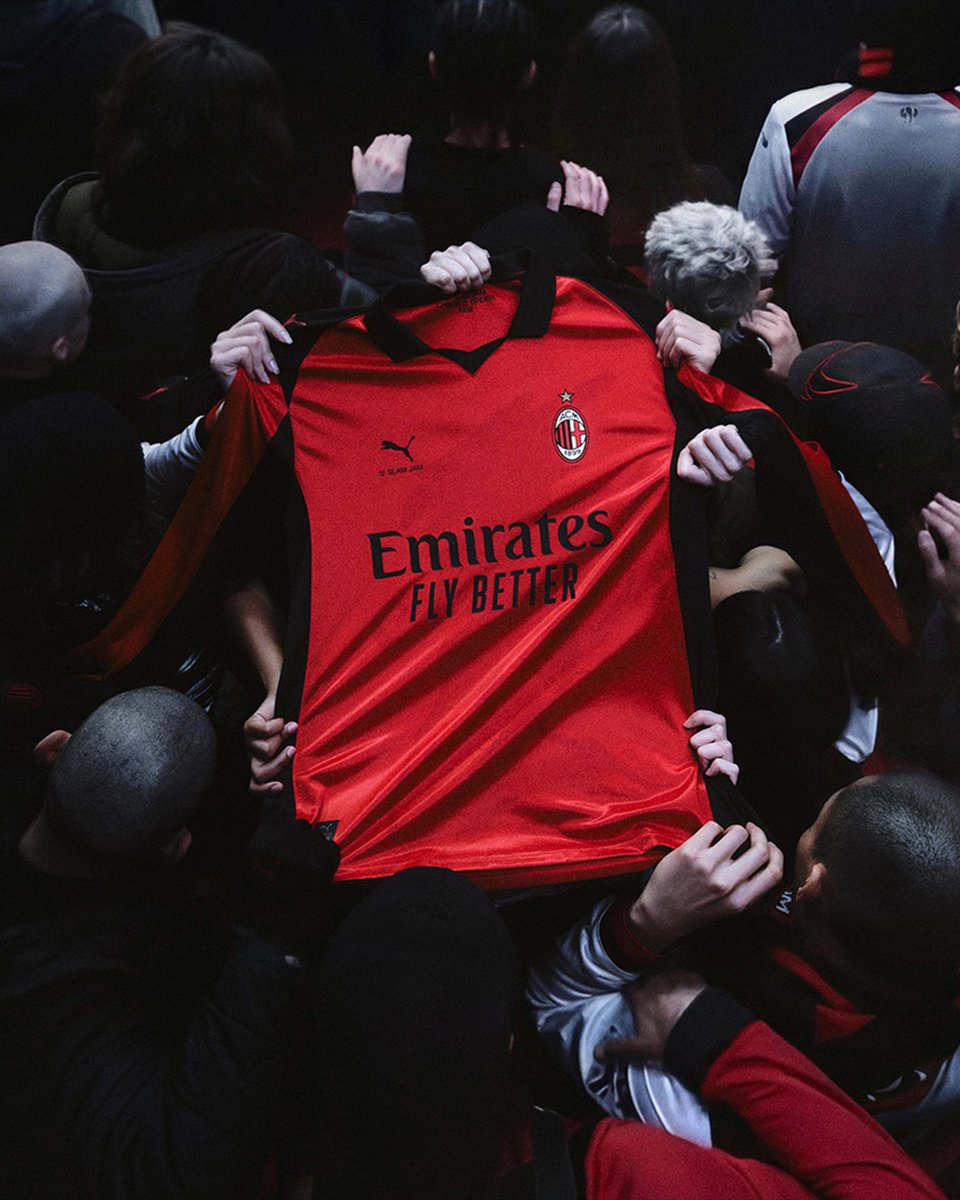 Benvenuti all'Inferno 🔥 Turn up the heat with the PUMA Football x AC Milan x Slam Jam collection. Out now.