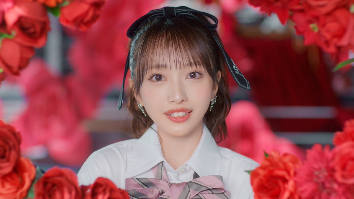 AKB48 released the MV for Mukaichi Mion’s Graduation Song "Mukai Kaze" on YouTube!
