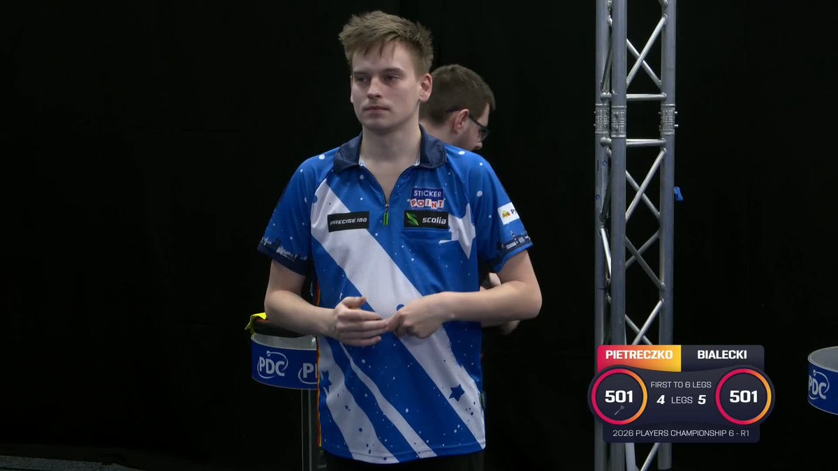 PIKACHU REELS IN THE BIG FISH! 🎣 It didn't take long to see the big fish be reeled in today in Leicester, as Ricardo Pietreczko pins the 170 checkout to stay alive in this contest against Sebastian Bialecki! 📺 #PC6
