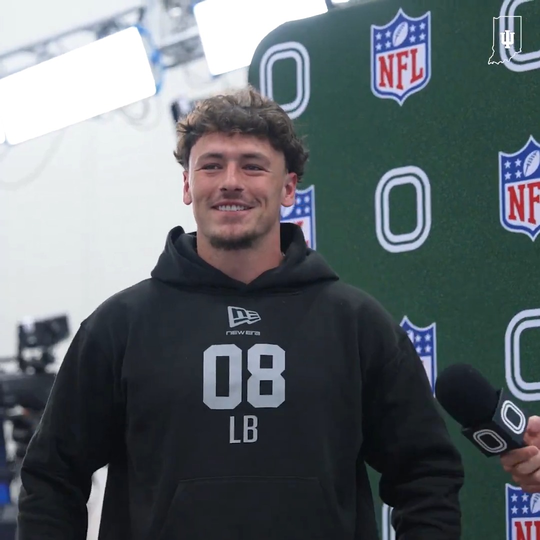 Taking it all in. Aiden Fisher is up first for the Hoosiers. The #NFLCombine is live on NFL Network.