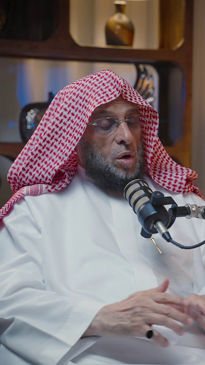 مع سطوة وسائل التواصل الاجتماعي ، كيف نوازن؟ | #شيء_لا_تتوقعه #محمد_باخطيب #عائض_القرني