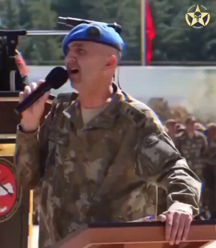 Irak'ta PKK'yı silip süpüren Tümgeneral Emre Tayanç, Ege Ordusu Komutan Yardımcısı olarak görevlendirildi.