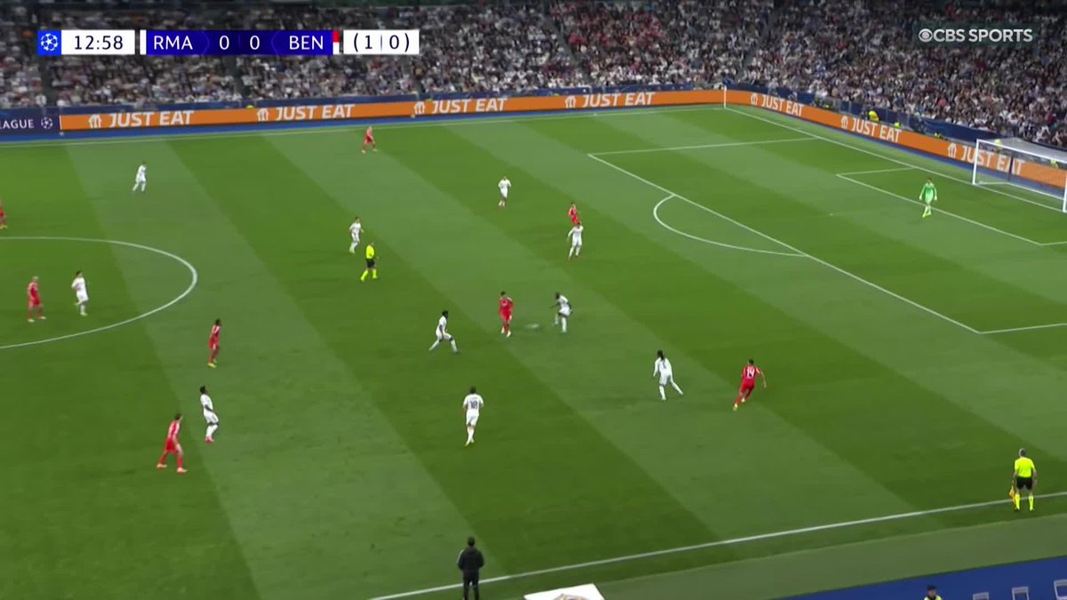 14' Real Madrid 0-1 Benfica 16' Real Madrid 1-1 Benfica This game is heating up 🍿