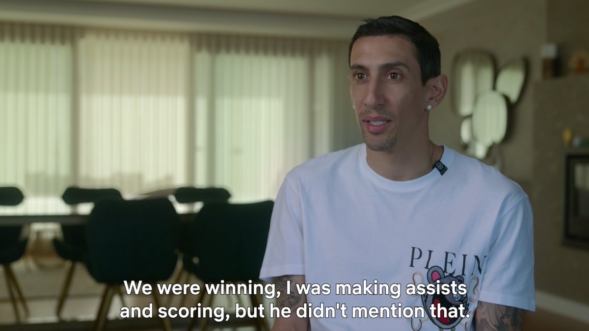 “I was making assists and scoring, but he didn’t mention that. He only ever wanted to talk about the mistakes.” Ángel Di María opened up about his relationship with former Manchester United head coach Louis van Gaal 😯 📺 Ángel Di María: Breaking Down the Wall
