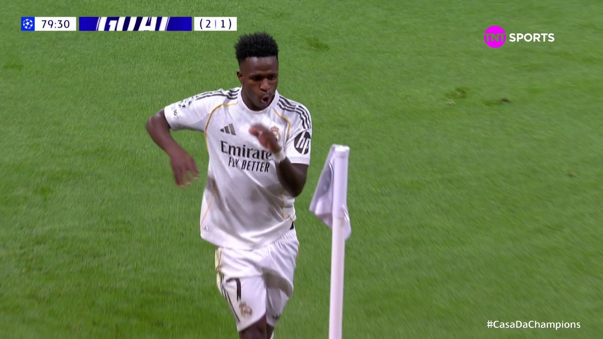 O gol e a dancinha de Vini Jr. Real Madrid 2x1 Benfica. 🎥 TNT Sports BR
