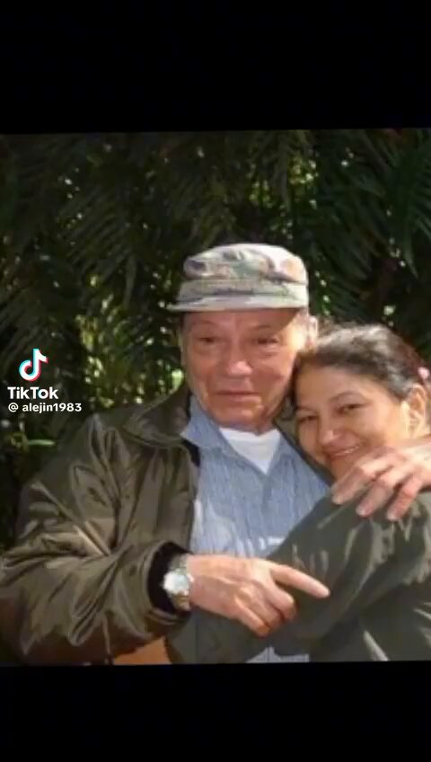 👏👏👏👏👏Aplausos para el joven valiente, que le cantó la verdad a la CRIMINAL Sandra, que lleva a cuestas 18. 600 asesinatos de niños. NI PERDÓN, NI OLVIDO #FUERAPETRO