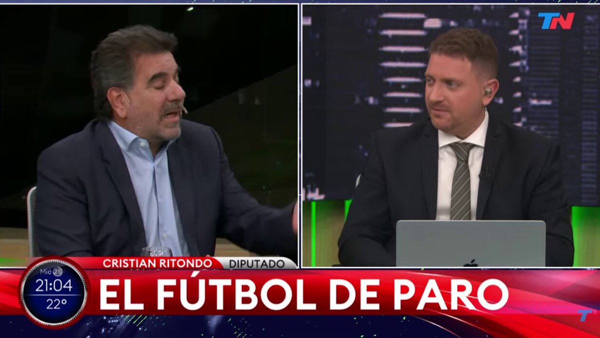 "No sé si las SAD son la solución pero estemos abiertos a debatirlas. Discutámosla" Jajajaja ya aparecieron los caranchos. No tardan nada. Este tipo 40 propiedades sin declarar y nadie lo investiga