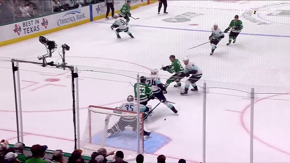 What a deflection from Wyatt Johnston 😮‍💨