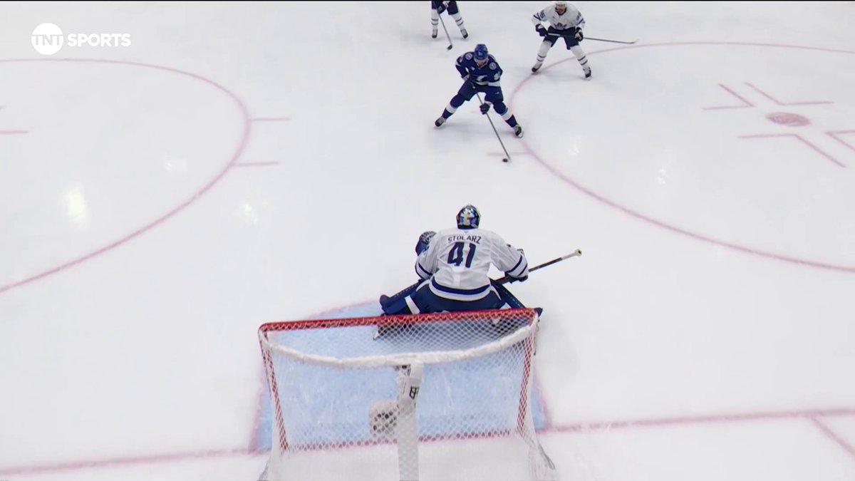 L️ook at the mitts here on Gage Goncalves 🥵 🇺🇸: NHLonTNT & @StreamOnMax ➡️ 🇨🇦: Sportsnet or stream on Sportsnet+ ➡️