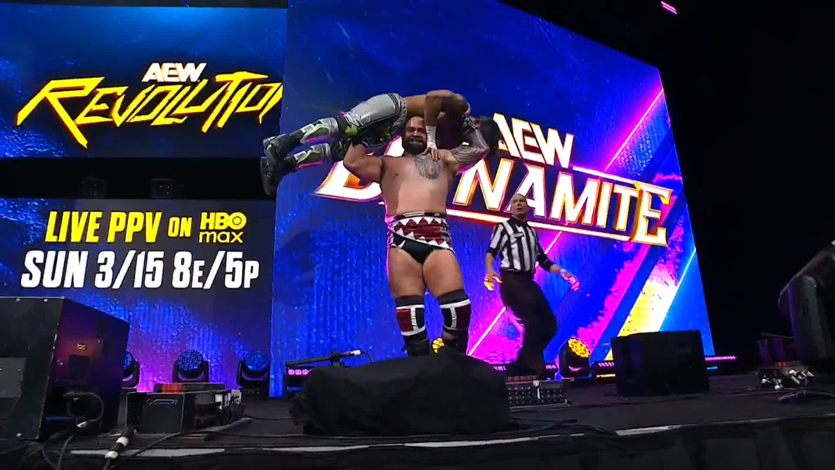 .Myron Reed with the rescue for @DezmondXavier! Watch #AEWDynamite LIVE on TBS & HBO Max