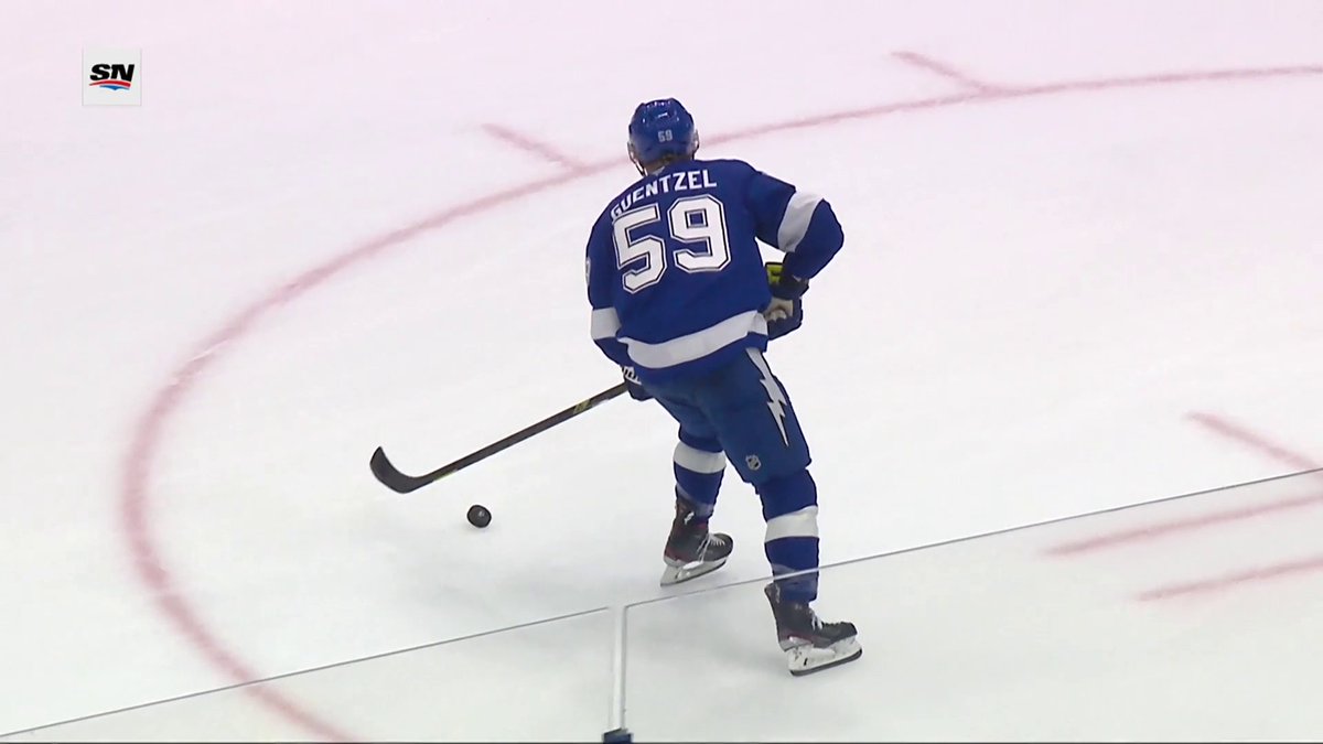 WHAT A SEQUENCE 🤯 A missed empty net at one end immediately leads to a John Tavares goal! 🇺🇸: NHLonTNT &amp; hbo max fka ➡️ 🇨🇦: Sportsnet or stream on Sportsnet+ ➡️