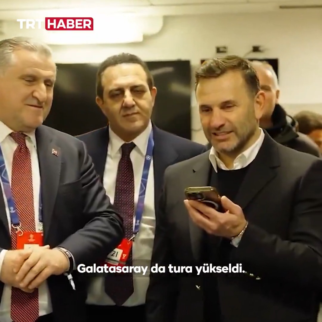 Cumhurbaşkanı Erdoğan, Şampiyonlar Ligi'nde son 16 turuna yükselen Galatasaray'ı tebrik etti. 📌"Ülkemiz için çok çok büyük bir başarı oldu. Gözlerinden öpüyorum."