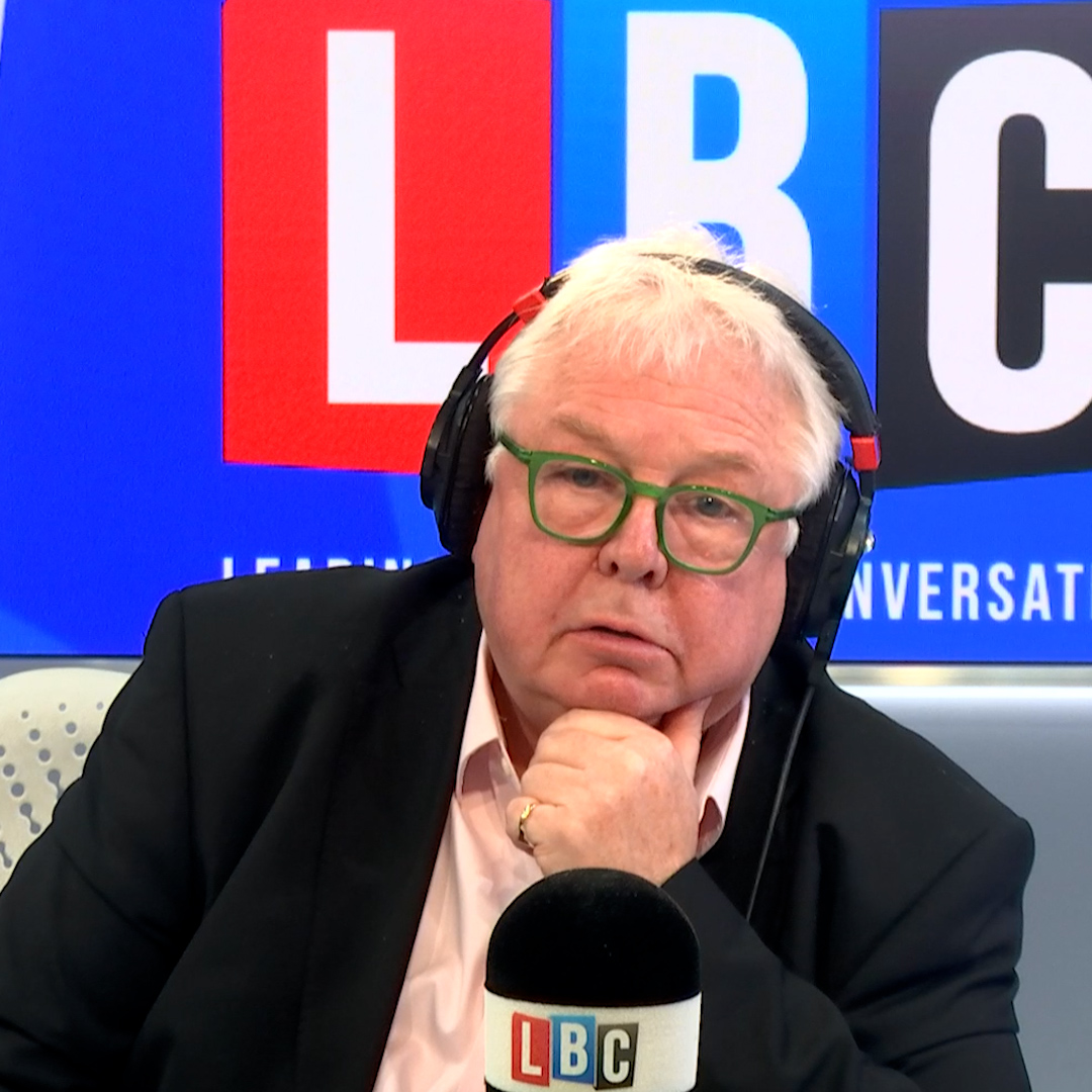 'You are the minister for homelessness and you don't know how many homeless people there are in the UK?' Nick Ferrari probes Labour's Alison McGovern on her data.