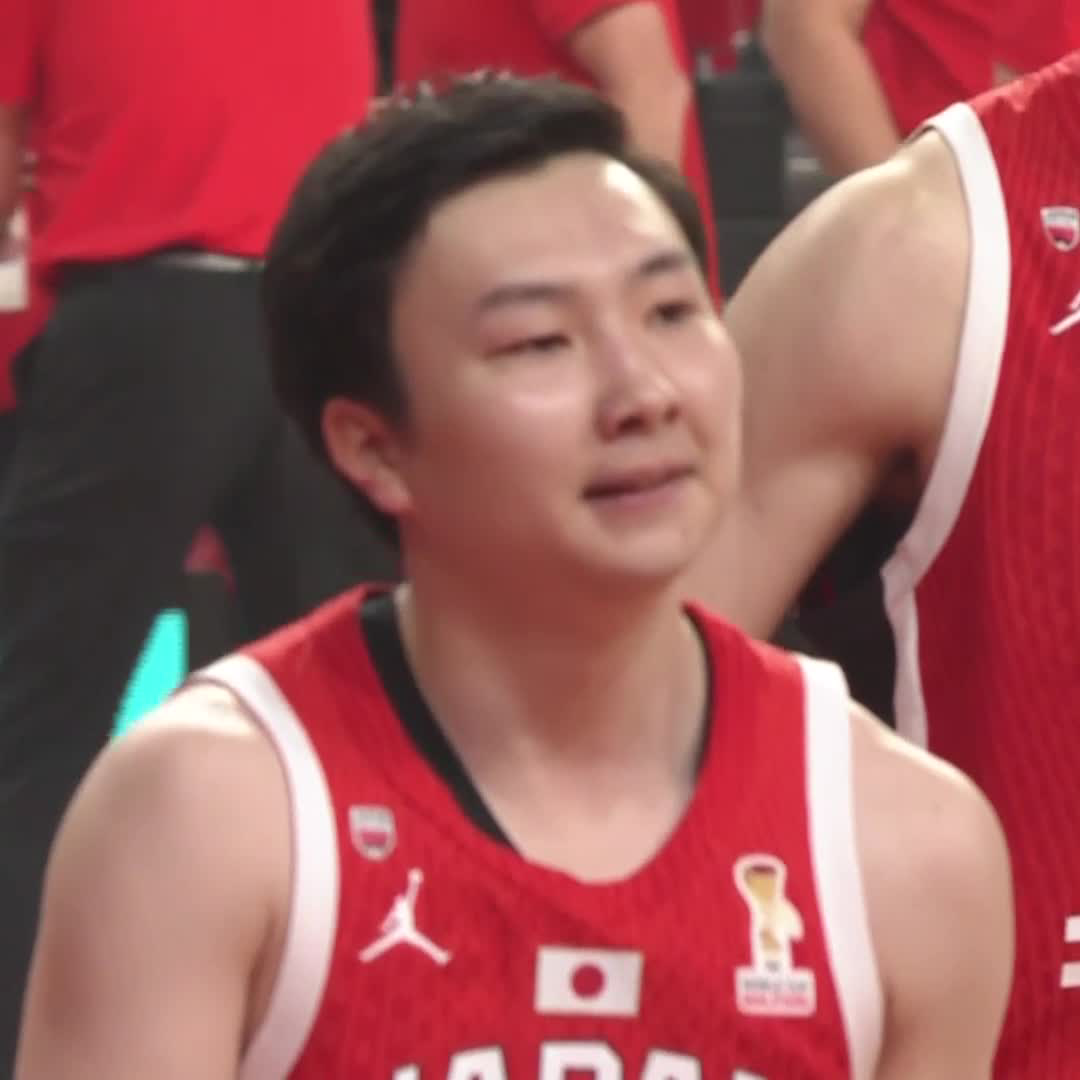 Keisei Tominaga doesn't need a lot of space 🎯 #FIBAWC x #ギアをあげよ日本 | #日本一丸