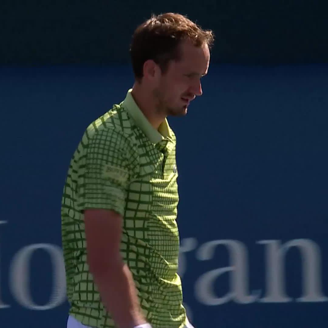 One foot in the semi-finals 💥 Daniil Medvedev takes the opener 6-2 vs Brooksby #DDFTennis